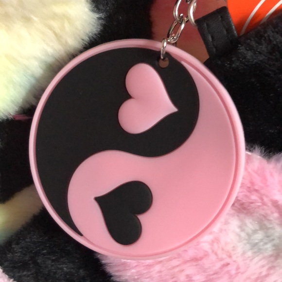 Weekender Bag - Picture 3 of 3